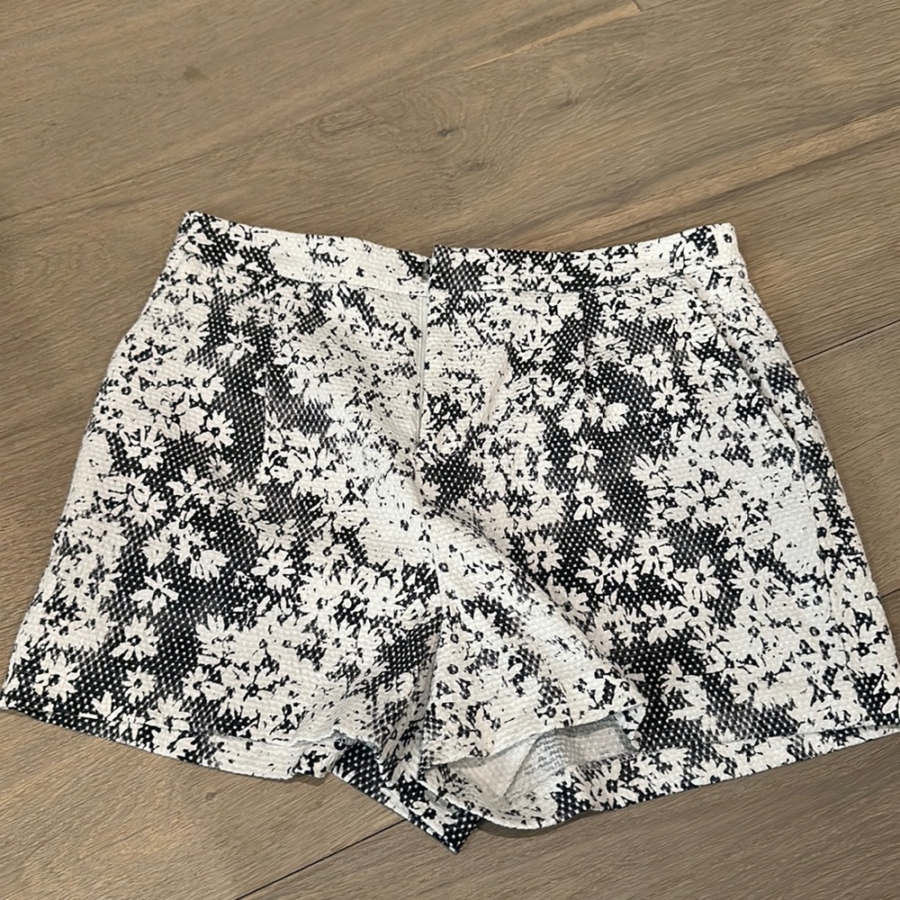 Flower shorts